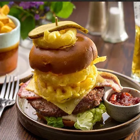 Tulfarris & Village 2 Bedroom Sleeps 5 بلسيينغتون