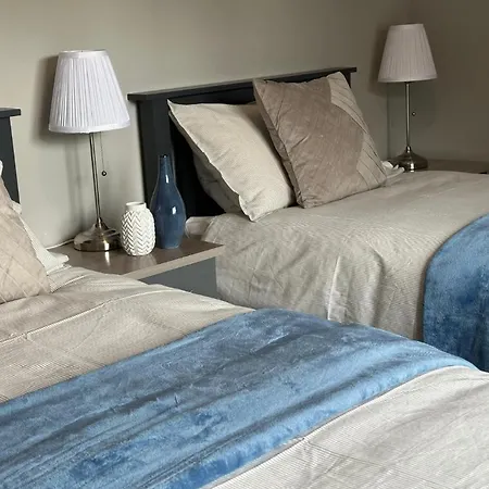 Tulfarris & Village 2 Bedroom Sleeps 5 Blessington